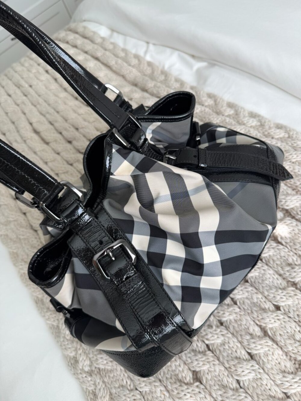 Vintage Burberry Black Beat Check Lowry Satchel & Matching Wallet Set - Picture 3 of 16